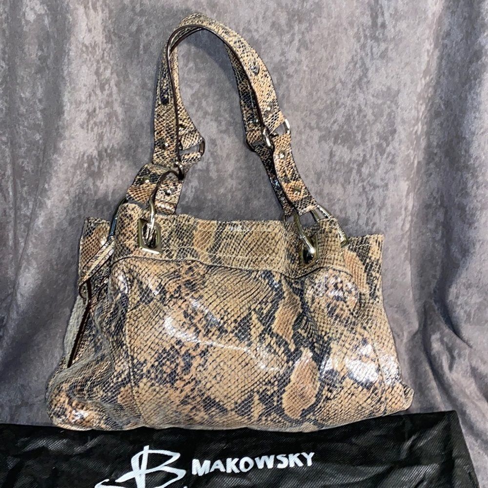 B Makowsky Brown Python Print Patent Leather Shou… - image 1